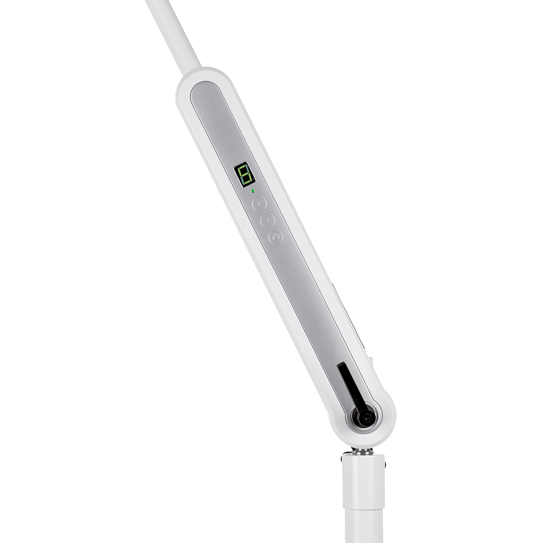 R8 5900